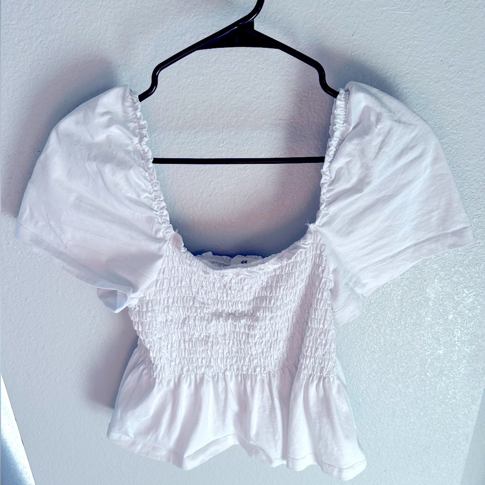 H&M shoulder hugging crop top